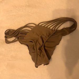 Luli fama tan/brown scrunch butt bikini bottoms